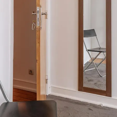 Aquilla's Family 101 By Mycelia Affittacamere Lisbona