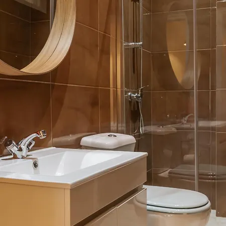 Aquilla's Family 101 By Mycelia Guest house Lisbon