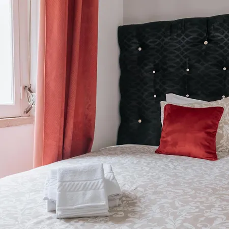 Aquilla's Family 101 By Mycelia Лісабон